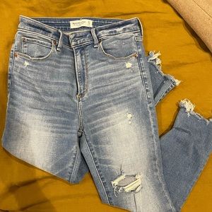 Abercrombie & Fitch the super skinny ankle high rise